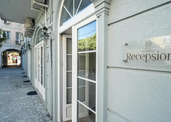 호텔 Luminosa Shkodër