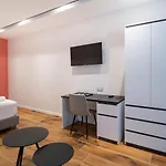 Luminosa 3* شكودر
