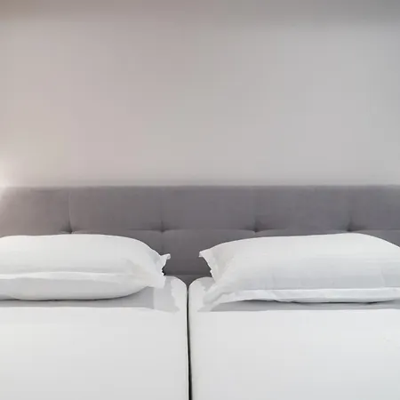 Luminosa מלון 3*