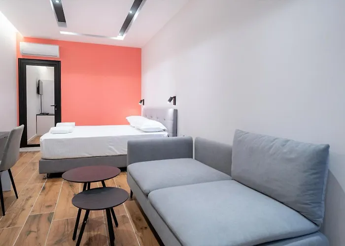 Luminosa 3* شكودر