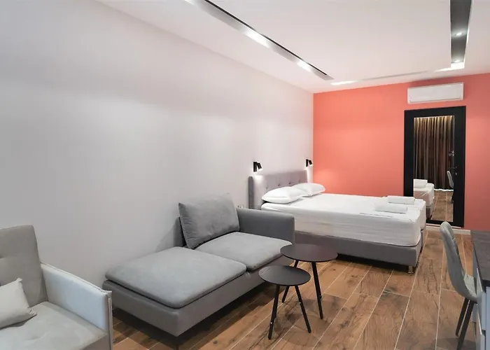 Luminosa فندق شكودر