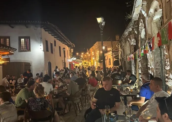 Luminosa 3* شكودر