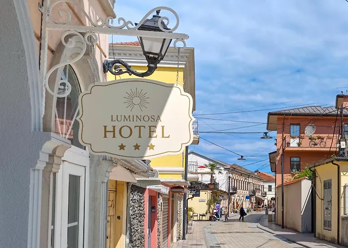 Luminosa 3*