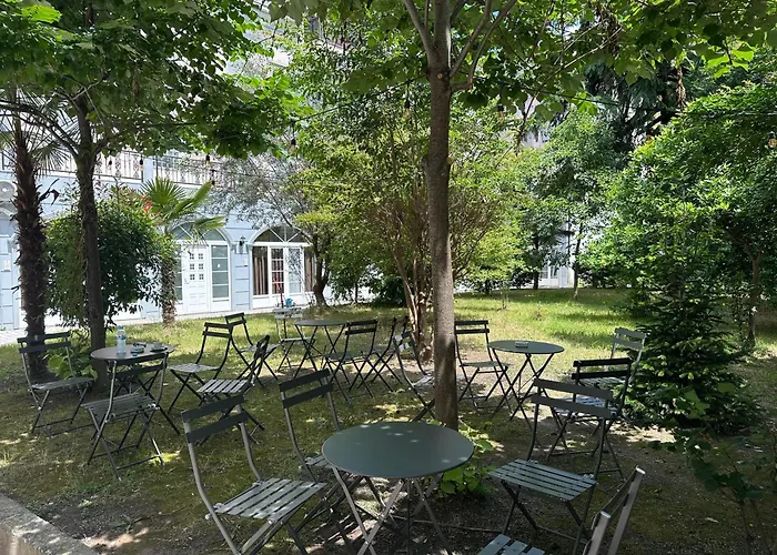 Luminosa 3* شكودر